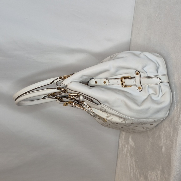 MCM White Shoulder Bag with Logo Pattern - Picture 5 of 17